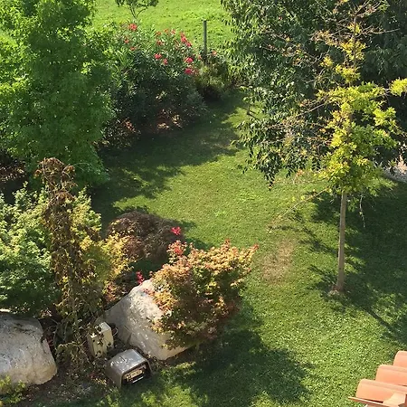 לינה וארוחת בוקר Casa Di Rosa *