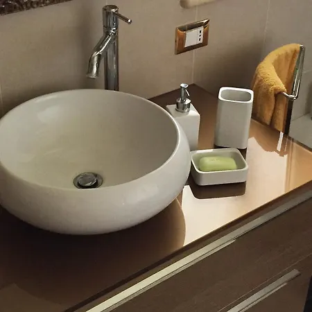 לינה וארוחת בוקר Casa Di Rosa *