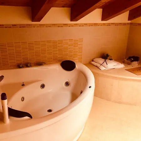 Alojamento de Acomodação e Pequeno-almoço Casa Di Rosa *